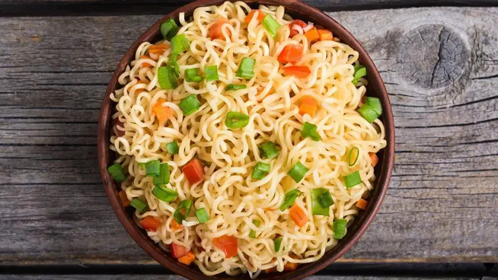 Frozen Dinners & Instant Noodles