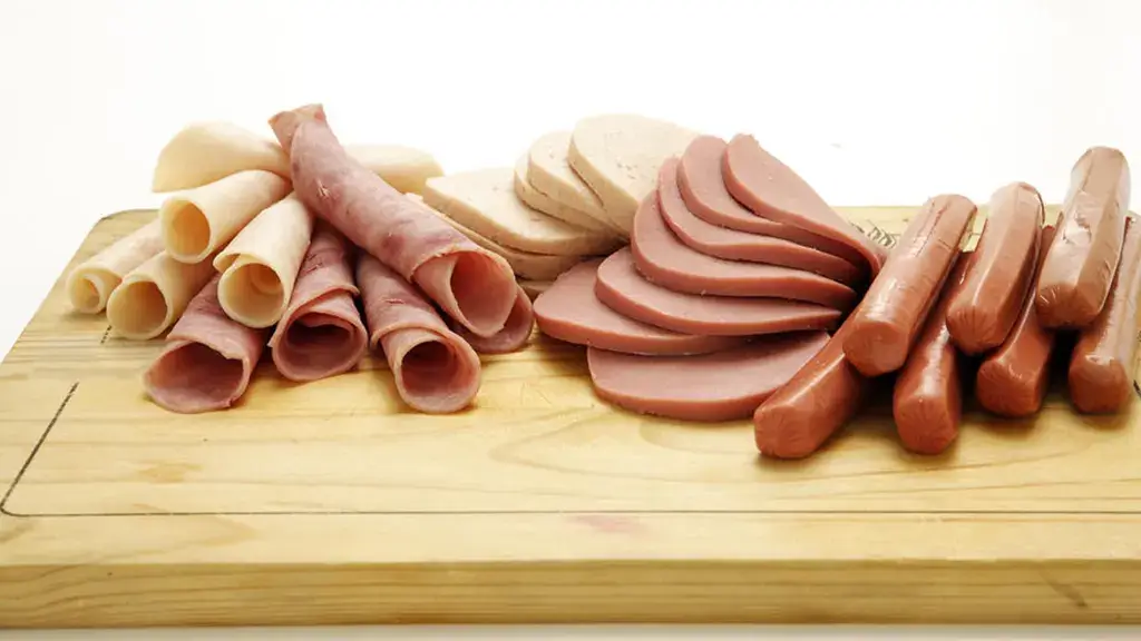 Processed Meats Bacon, Sausages & Deli Cuts
